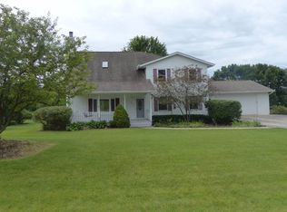 5957 Southdown Ln, Roscoe, IL 61073