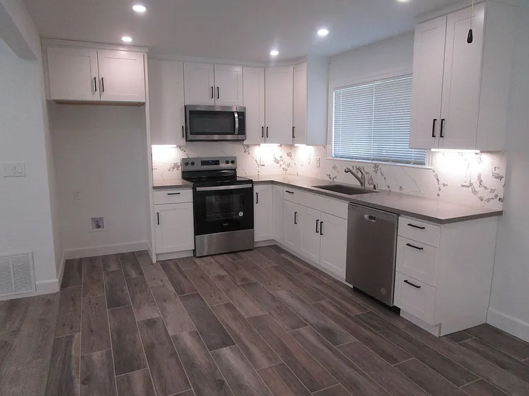 81 Terry Ln — Photo 1