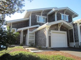 315 Capes Dr, Tillamook, OR 97141