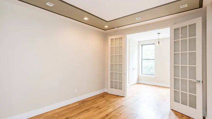 Rented by Nooklyn NYC LLC | media 24