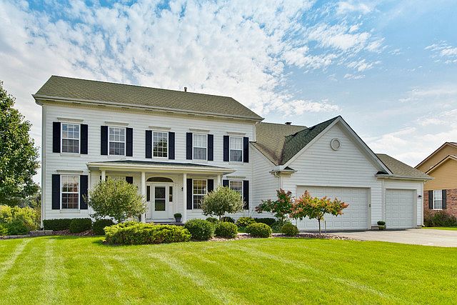 1st image of 8 Forest View Dr