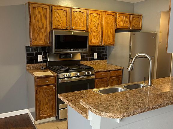 5th image of 4585 Stauffer Ave SE #101