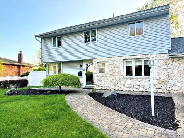 22 Ardmore Place, Kings Park, NY 11754