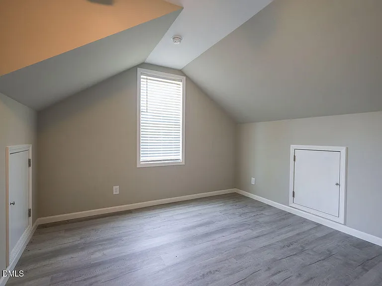 255 Erwin Rd #B — Photo 7