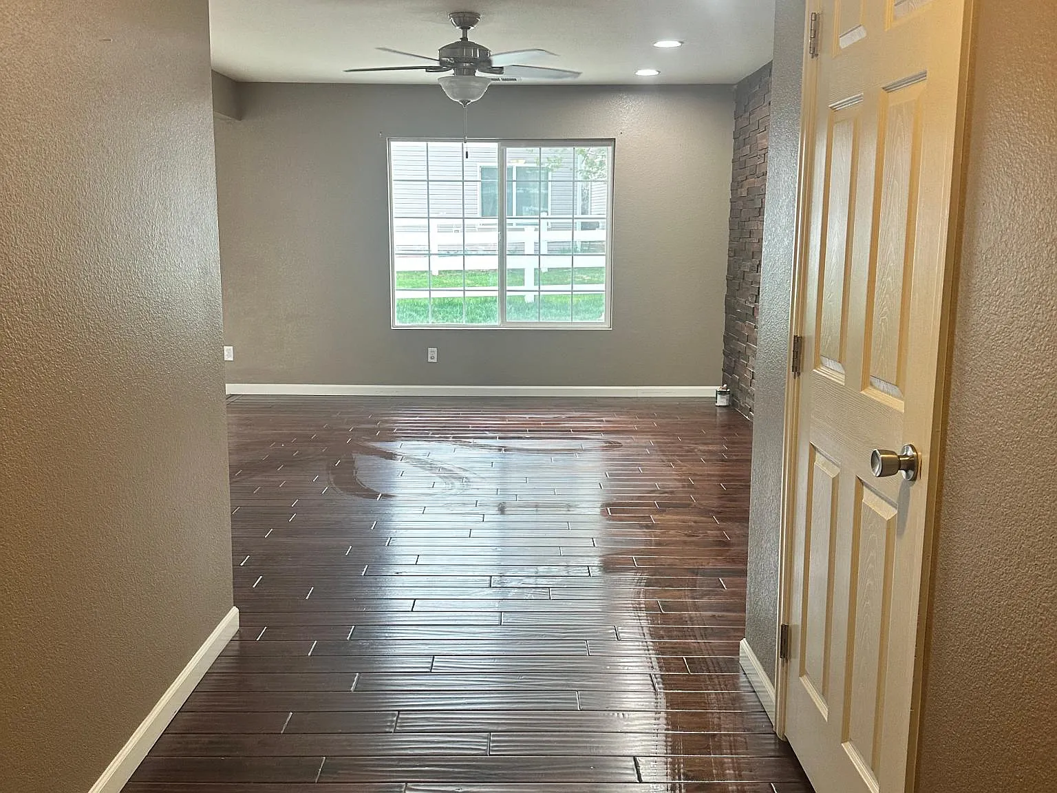 4406 Perth Cir — Photo 2