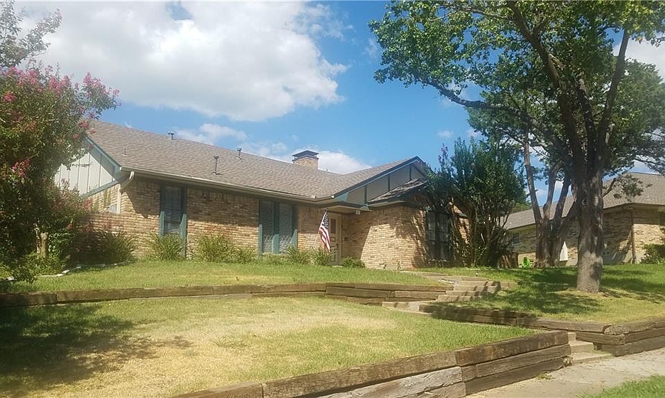 1st image of 403 Woodhollow Dr