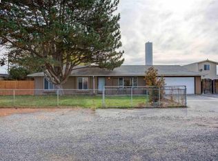 75 Birch St, Burbank, WA 99323
