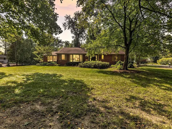3781 Lincoln Rd, Bloomfield Hills, MI 48301