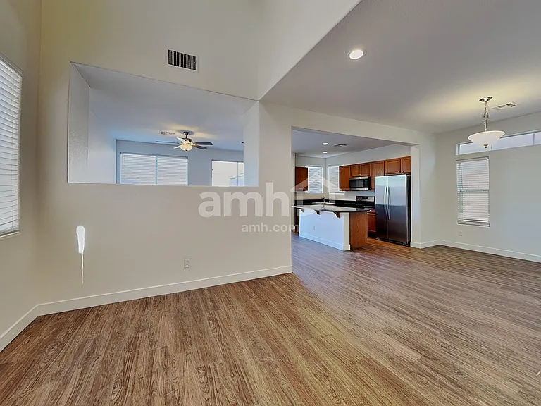 7632 Butler Mesa St — Photo 6