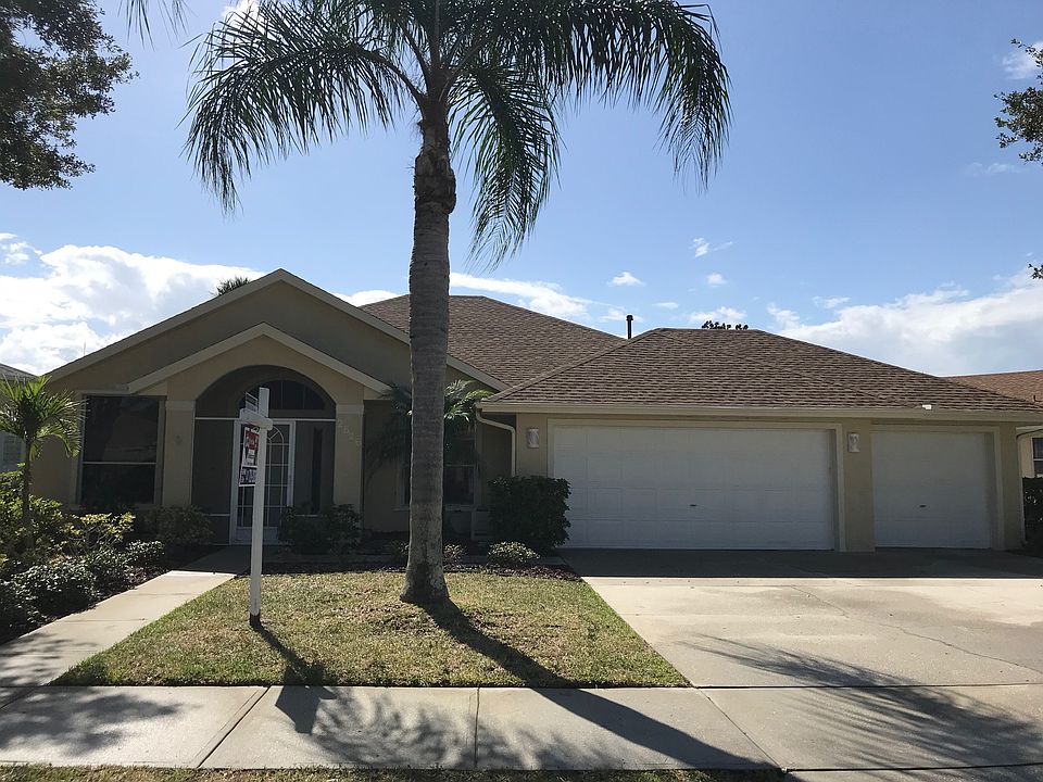 1st image of 2526 Canterbury Cir