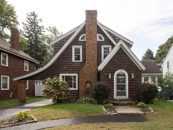 73 Thornton Rd, Rochester, NY 14617