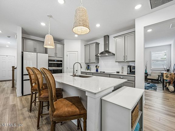 5th image of 95958 SURREY Place