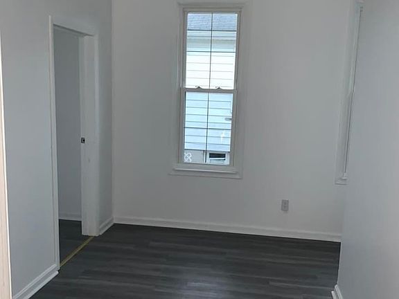 2nd image of 1821 E Michigan St
