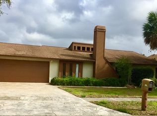 8301 Lago Vista Dr, Tampa, FL 33614