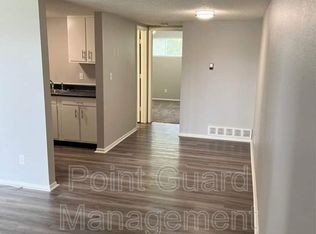 1421 Cambridge Pl APT 13, Manhattan, KS 66502