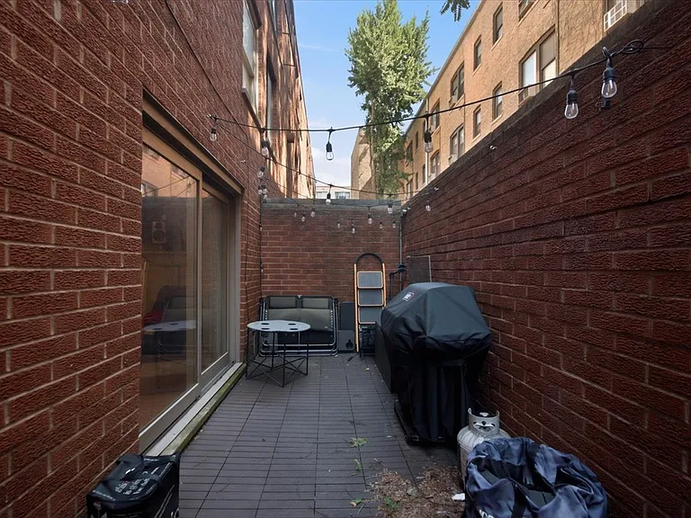 542 W Arlington Pl #B — Photo 15