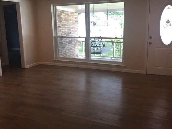 2nd image of 25754 Poirrier Ln