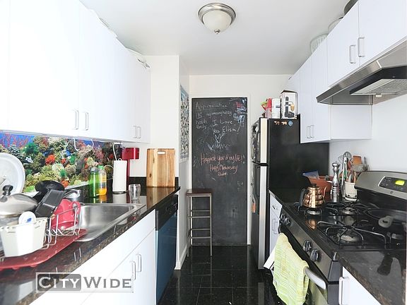4th image of 400 E 89th St APT 6H