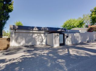 4000 Davana Rd, Sherman Oaks, CA 91423