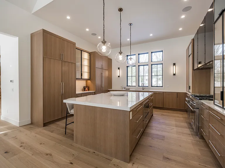 33 Harbor View Dr — Photo 9