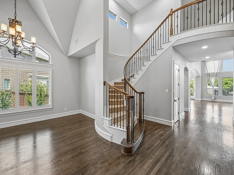 134 Santa Rosa Way — Photo 11