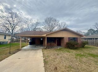 305 N Smith St, Booneville, MS 38829