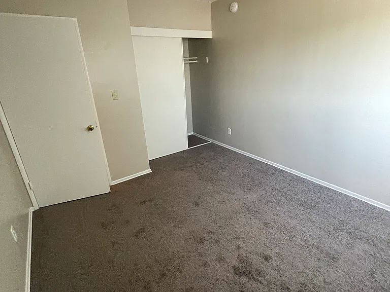 2348 W 21st St #7 — Photo 5