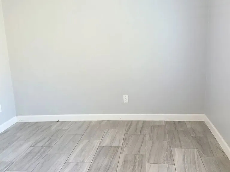 114 E Mariposa St #4 — Photo 1