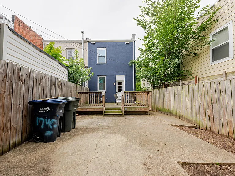 1742 L St NE — Photo 14