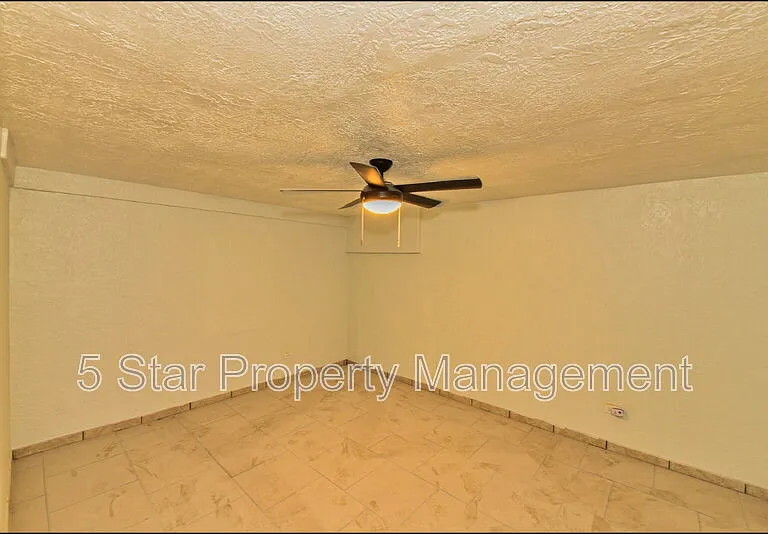 3030 Aurora Ave — Photo 46