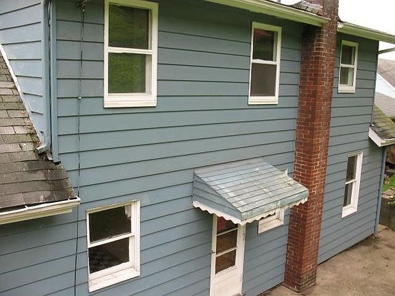2nd image of 5055 Jefferson St