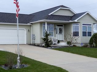 Holli Ct, West salem, OH 44287