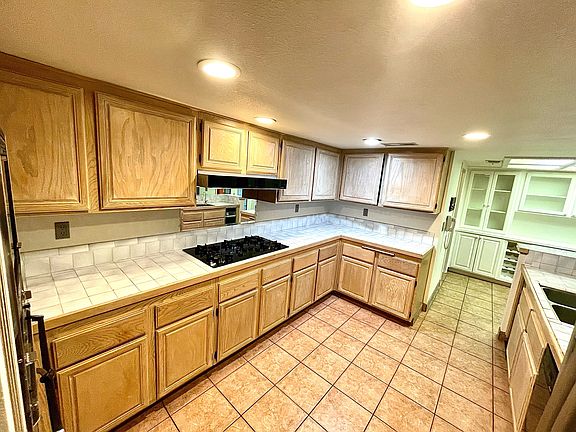 3rd image of 3223 La Mancha Way #1