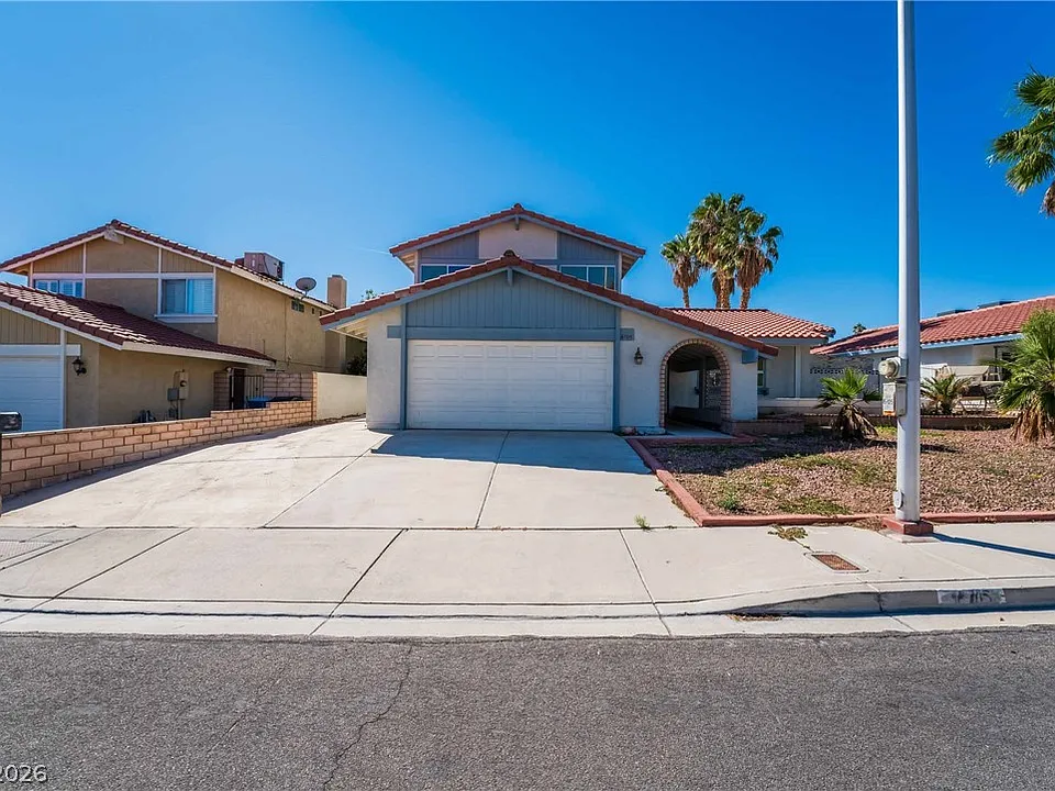 8705 Isola Dr