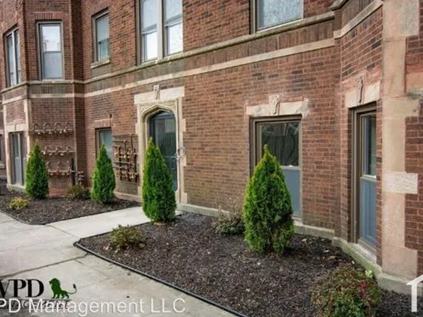 7927 S Marquette Ave, Chicago, IL