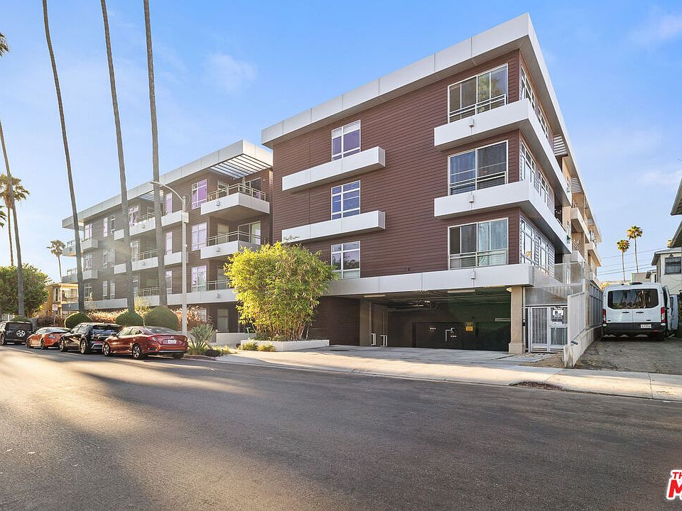 2nd image of 6001 Carlton Way APT 311