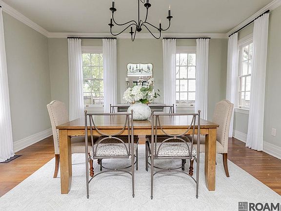 4th image of 2221 Olive St