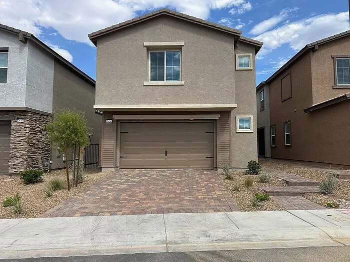 5 bed, 4.0 bath, 2771 sqft, $2,750 — Photo 2