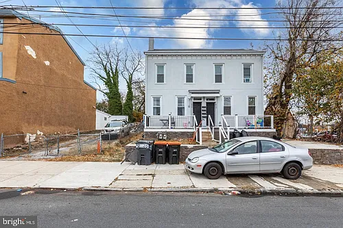 610 E 9th St #2 Photo 1