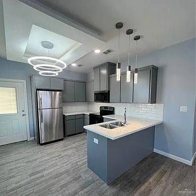 2 bed, 2.0 bath, 905 sqft, $1,000 — Photo 3