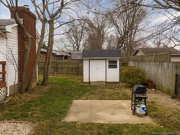5th image of 1810 Jonquil Dr