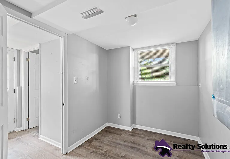 706 Heston Rd — Photo 9