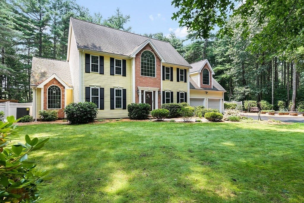 100 Lake St, Bellingham, MA 02019 Zillow