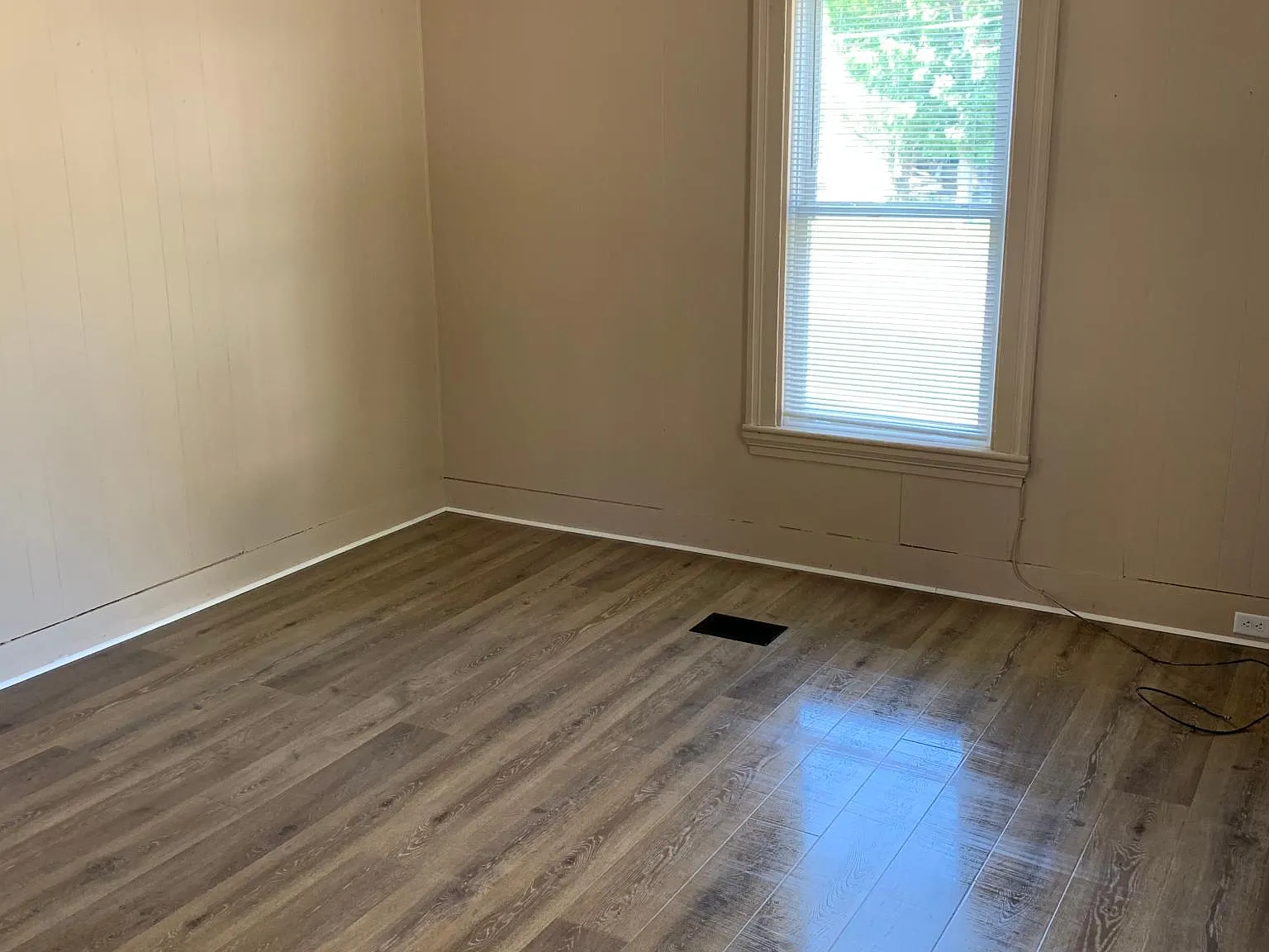 4 bed, 1850 sqft, $525 — Photo 2