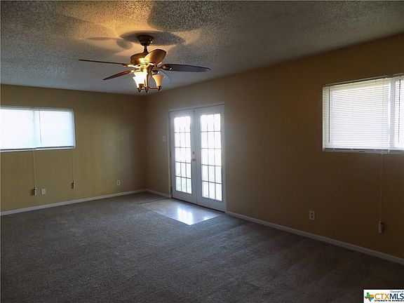 2nd image of 1402 Janis Dr