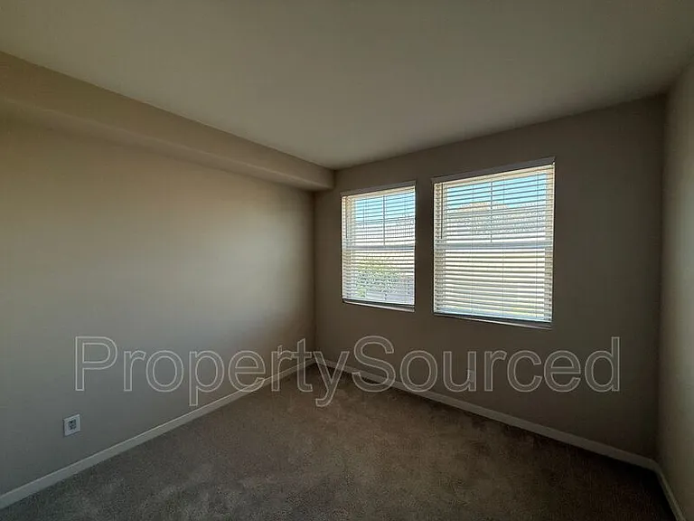 170 N North St #104 — Photo 39