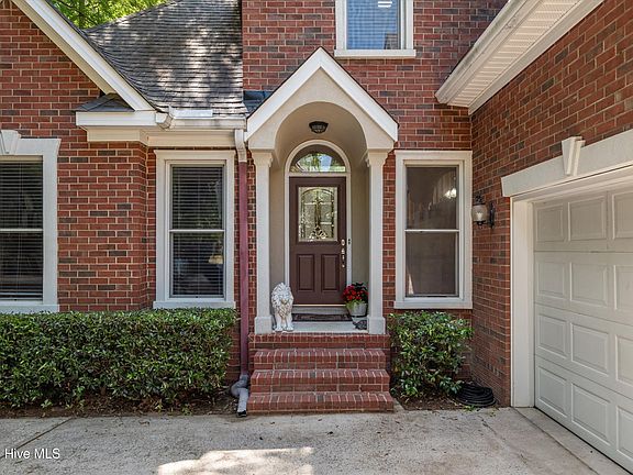 3rd image of 406 Springknob Circle