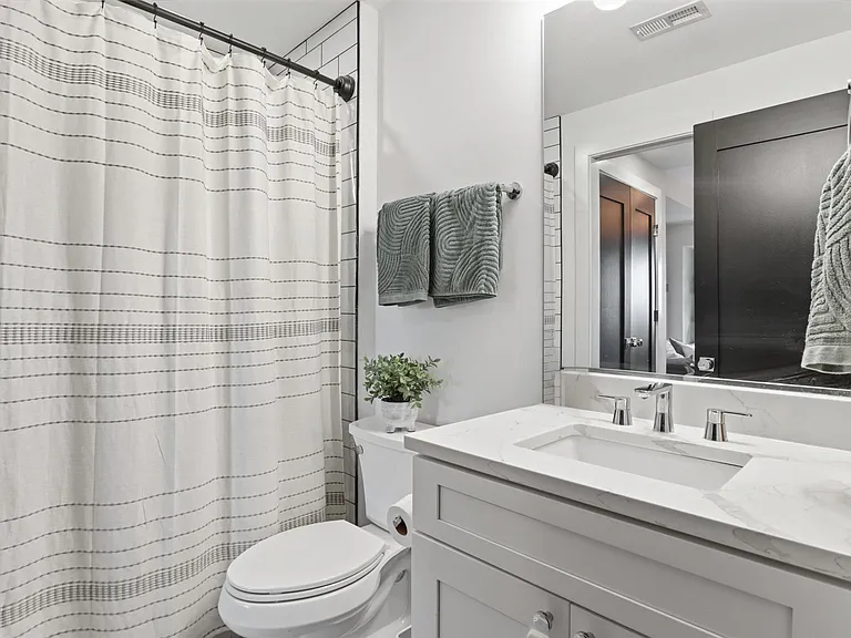 1222 Neal St NE #3 — Photo 15