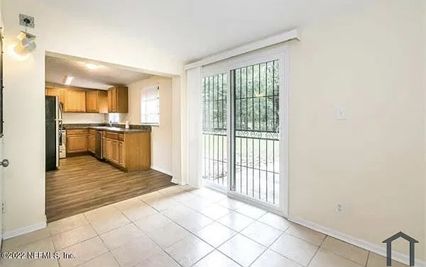 3 bed, 1024 sqft, $1,700 — Photo 4