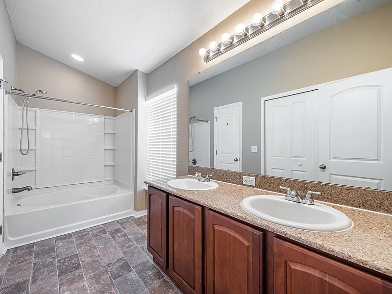 6750 Eagle Feather Dr — Photo 19
